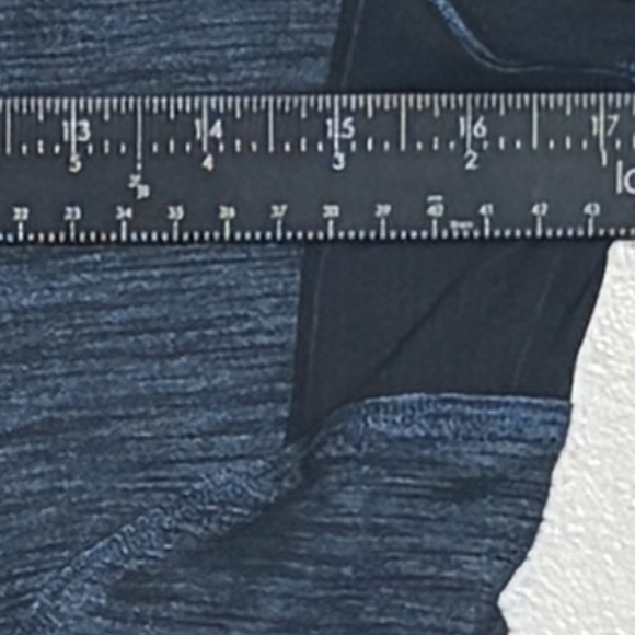 LULULEMON Forme Jacket Zip - Inkwell Slub Denim Blue EUC - Size 6 - Picture 3 of 5